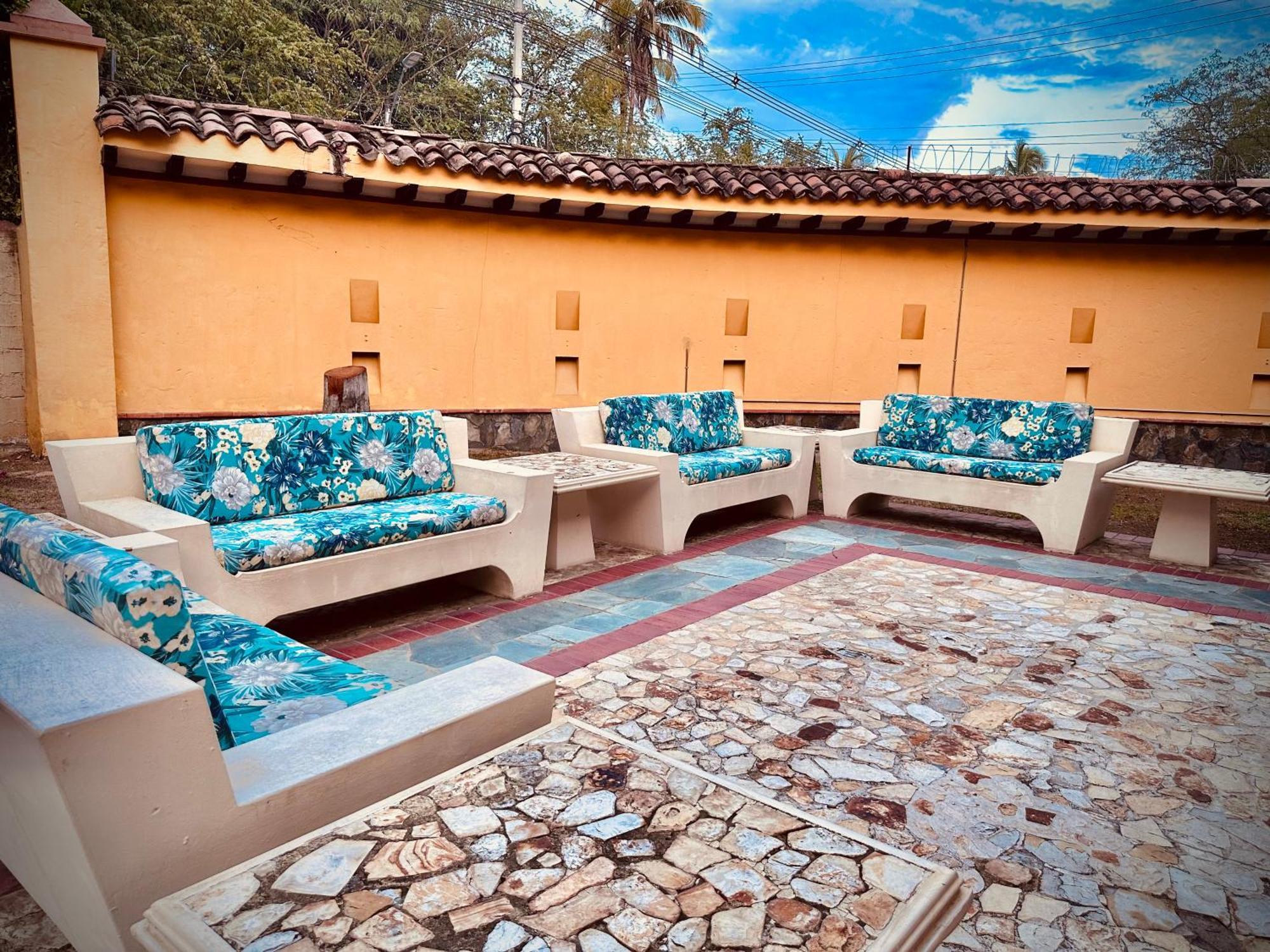 Hotel Porton Del Sol Санта-Фе-де-Антьокия Экстерьер фото